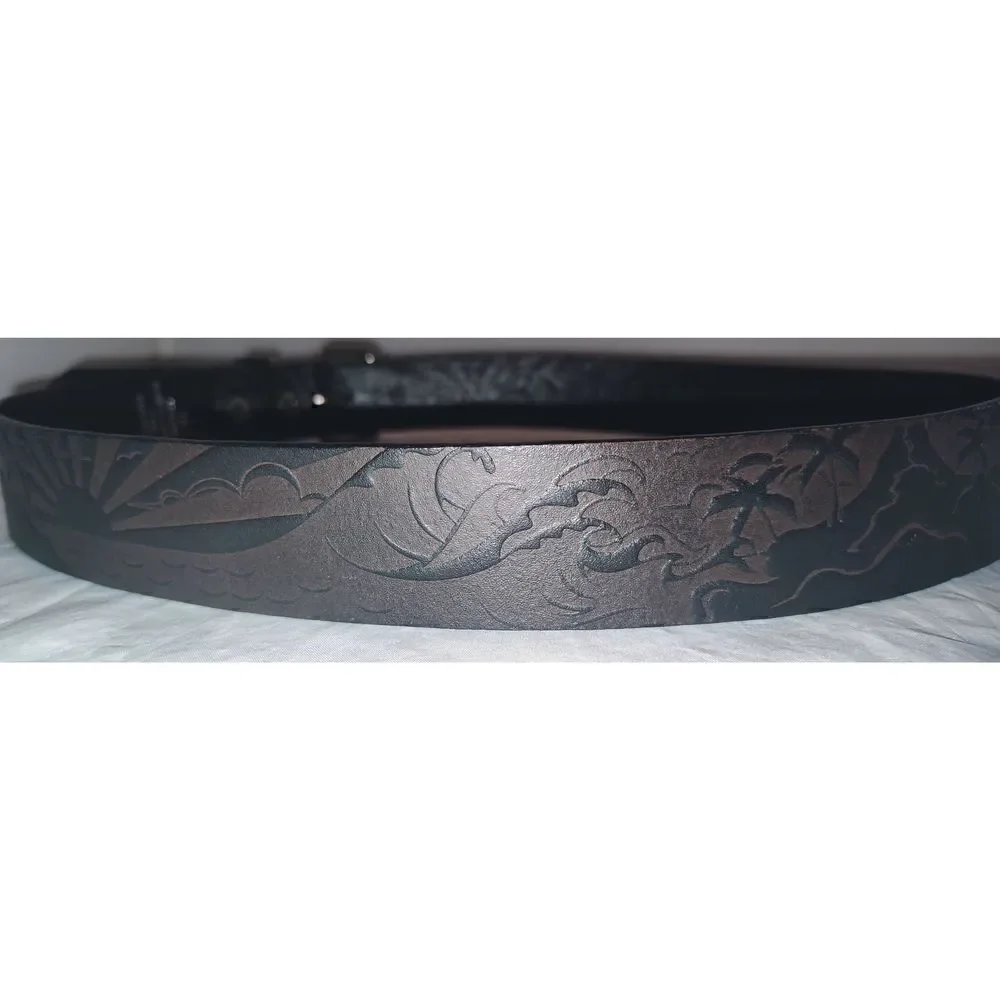 Sunset Beach Palm tree embossed Genuine leather belt Size 36 Brown with silver t